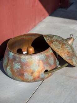 Acorn Hose Pot -Grow Essentials Sales 3 4 crop 8613361 0051