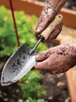 Gardener's Lifetime Trowel -Grow Essentials Sales 8586972 3242 tif