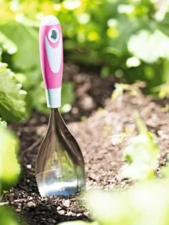 Dirty Little Digger™ 8 Dirty Little Digger™ -Grow Essentials Sales 8594982 9961 tif