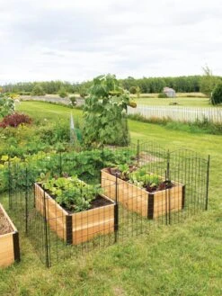 6 Panel Critter Fence With Gate -Grow Essentials Sales 8609844 8457 tif